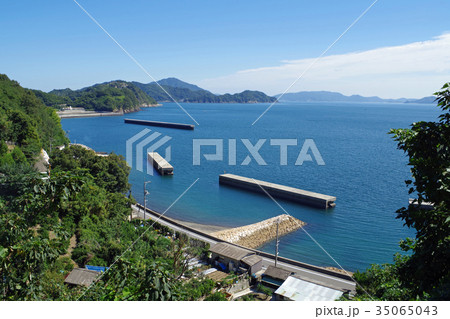 瀬戸の海と防波堤 瀬戸の海と防波堤 35065043