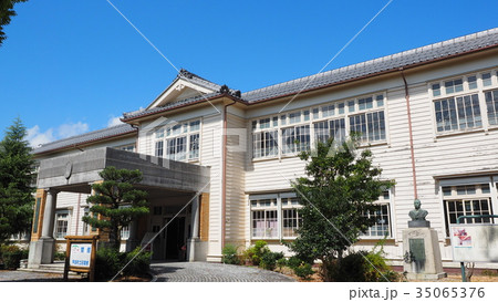甲良町図書館 35065376