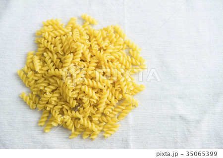 パスタ　フジリ 35065399