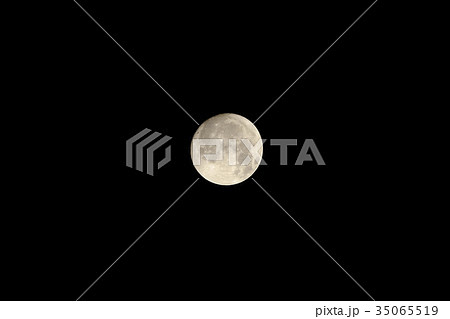 十五夜のお月さま　写真素材 35065519