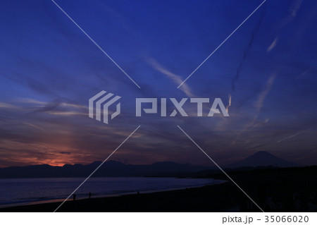 夕暮れの空 夕暮れの空 35066020