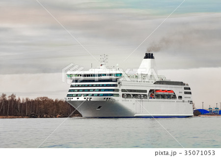 White passenger ship underway 35071053