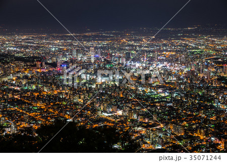 日本新三大夜景 北海道札幌市藻岩山 ※2017年10月撮影 日本新三大夜景 北海道札幌市藻岩山 ※2017年10月撮影 35071244
