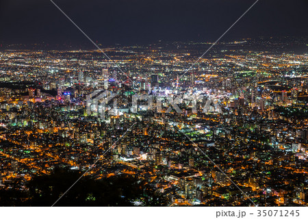 日本新三大夜景 北海道札幌市藻岩山 ※2017年10月撮影 35071245
