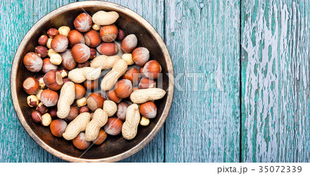 hazelnuts and peanuts 35072339