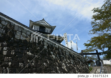 城山公園ー茶臼山城模擬天守（備前国） 35075324