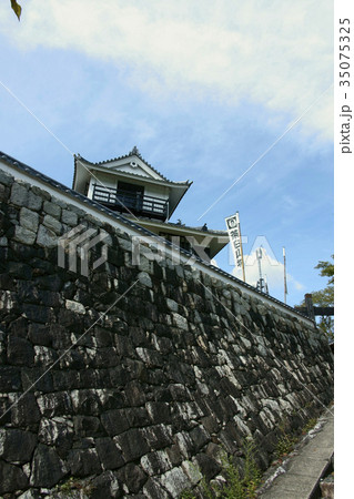 城山公園ー茶臼山城模擬天守(備前国) 城山公園ー茶臼山城模擬天守(備前国) 35075325