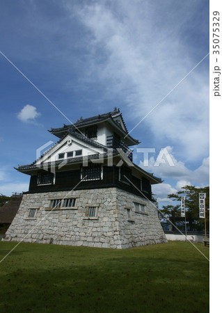 城山公園ー茶臼山城模擬天守（備前国） 35075329