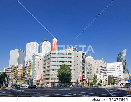 名古屋市中村区椿町 太閤一丁目交差点 北陸銀行 中村支店 と名古屋駅前ビル群 名古屋市中村区椿町 太閤一丁目交差点 北陸銀行 中村支店 と名古屋駅前ビル群 35077646