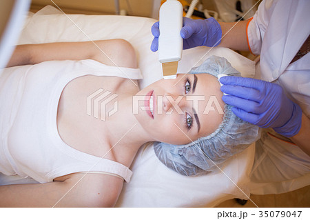 Cosmetology procedures on the face shine Spa Cosmetology procedures on the face shine Spa 35079047