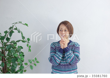 ミドルの女性 ポートレート ミドルの女性 ポートレート 35081760