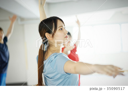 劇団　レッスン 35090517