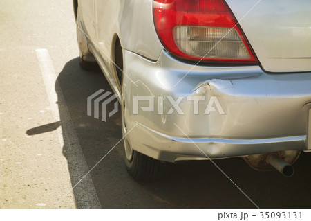 車のへこみ 車のへこみ 35093131