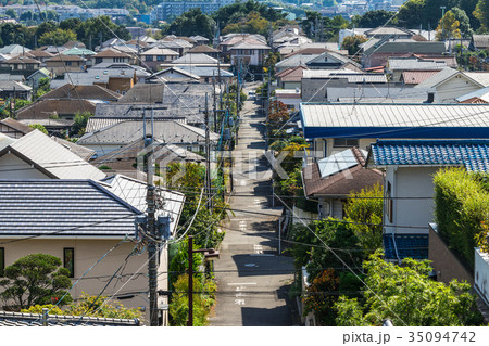 家々が続く町並み 家々が続く町並み 35094742