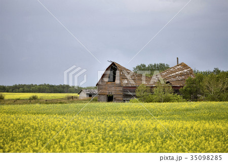 Storm Clouds Canada Abandoned house 35098285