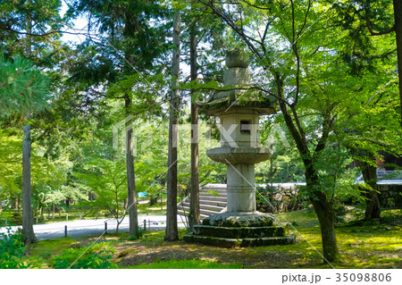 京都市 南禅寺 石灯籠 京都市 南禅寺 石灯籠 35098806