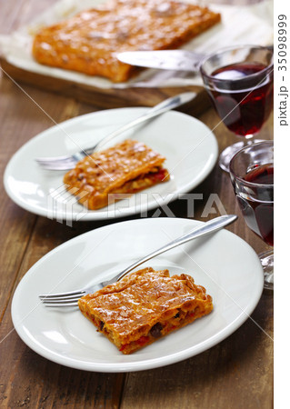 ガリシア風エンパナーダ ガリシア風エンパナーダ 35098999