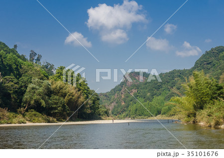 古座川の流れ 35101676