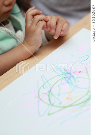 クレヨン (お絵かき 紙 ノート スケッチブック 保育園 託児所 画用紙 ボディパーツ 顔なし) 35102637
