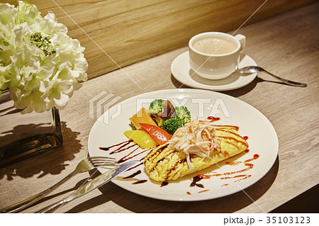 omelet rice and milk tea omelet rice and milk tea 35103123