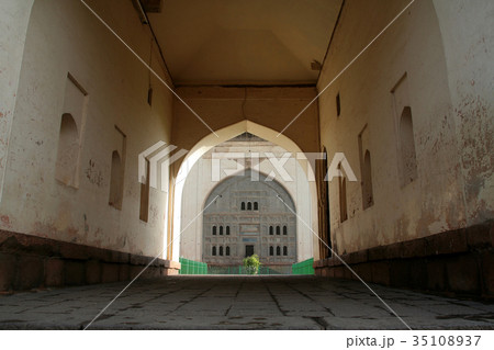 Verandah at Entrance 35108937