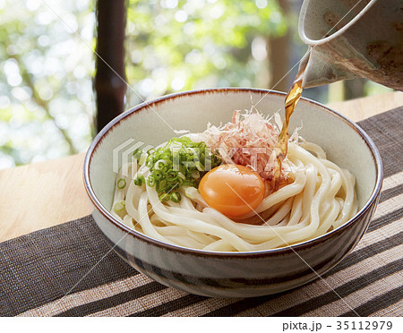 讃岐うどん 釜玉ぶっかけ 讃岐うどん 釜玉ぶっかけ 35112979