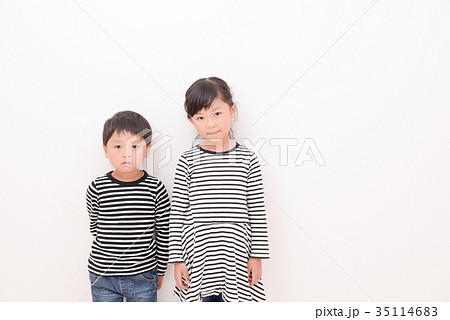 喧嘩中の子供 35114683