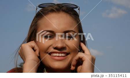 Female Listening To Music 35115411