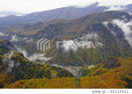 9月 大雪山層雲峡01黒岳ロープウエイと紅葉 9月 大雪山層雲峡01黒岳ロープウエイと紅葉 35115412