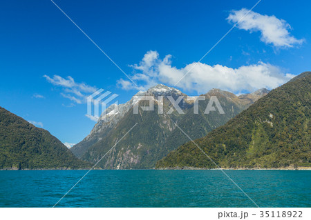 ニュージーランド フィヨルドランド国立公園 ミルフォードサウンド ニュージーランド フィヨルドランド国立公園 ミルフォードサウンド 35118922