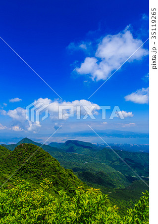 立岩の峰 新緑の雲仙 立岩の峰 新緑の雲仙 35119265