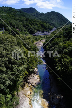 諏訪峡を行くSLみなかみ 35119698