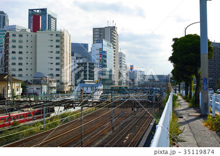 横浜市神奈川区　青木橋と京急神奈川駅が見える風景 35119874
