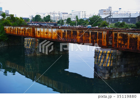 横浜市神奈川区 廃線の錆びた鉄橋 横浜市神奈川区 廃線の錆びた鉄橋 35119880