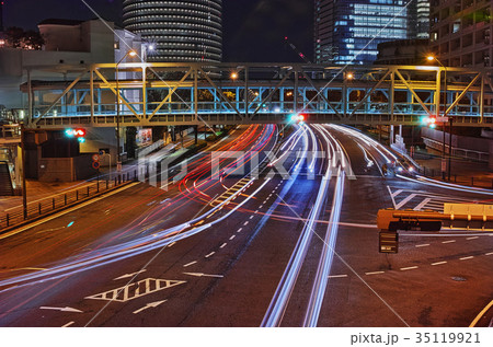 横浜市神奈川区　ポートサイド中央交差点の夜景　合成写真 35119921