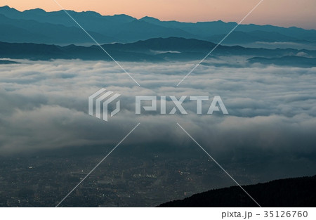 雲海から見える街並み 高ボッチ高原から 10月 雲海から見える街並み 高ボッチ高原から 10月 35126760