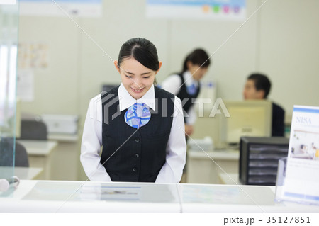 銀行 窓口 受付 銀行 窓口 受付 35127851