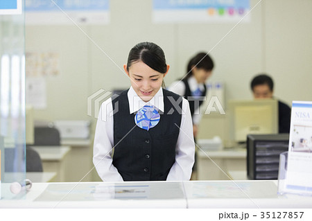 銀行 窓口 受付 銀行 窓口 受付 35127857