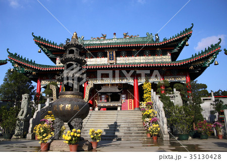Chinese temple in Sheung Shui, Hong Kong Chinese temple in Sheung Shui, Hong Kong 35130428