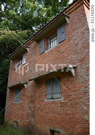 旧三角簡易裁判所の記録倉庫 35130830