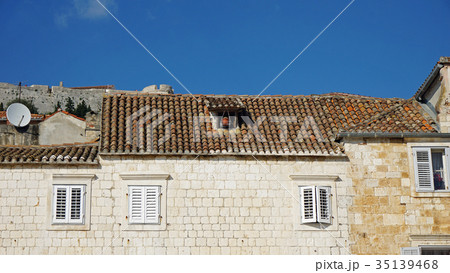 traditional houses on the island of hvar traditional houses on the island of hvar 35139468