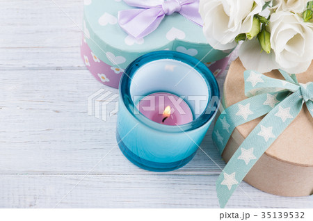 Arrangement of white eustoma flowers, gift boxes Arrangement of white eustoma flowers, gift boxes 35139532