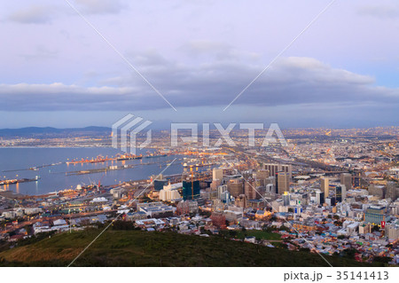 Aerial view of Cape Town from Signal Hill Aerial view of Cape Town from Signal Hill 35141413