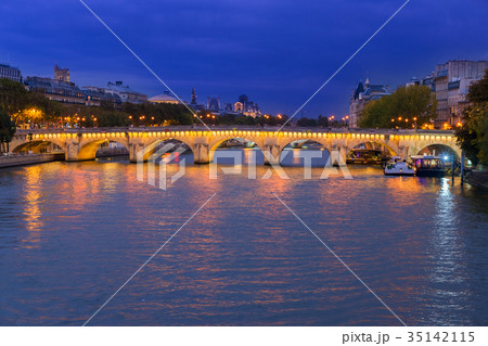 Pont Neuf, Paris, France 35142115