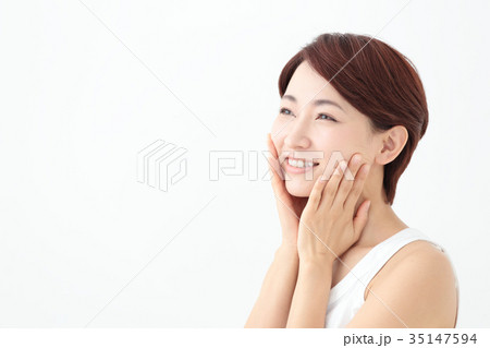 ミドル女性　ビューティー 35147594