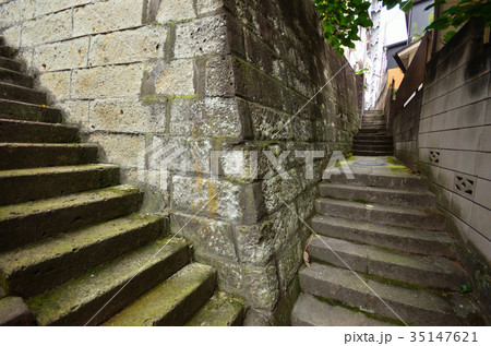 東京 路地裏の階段 東京 路地裏の階段 35147621