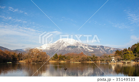 三島池と伊吹山5 35149535