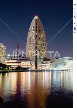 横浜　みなとみらいの夜景 35149591