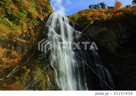 紅葉の安の滝 35157454
