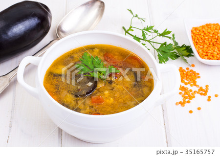 Vegetable soup with red lentil 35165757